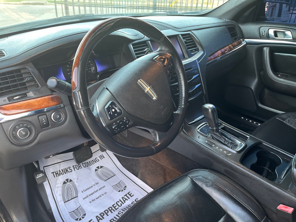 2013 Lincoln MKS Image 13