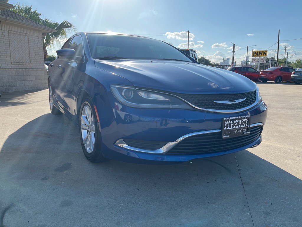 2016 Chrysler 200 Image 23