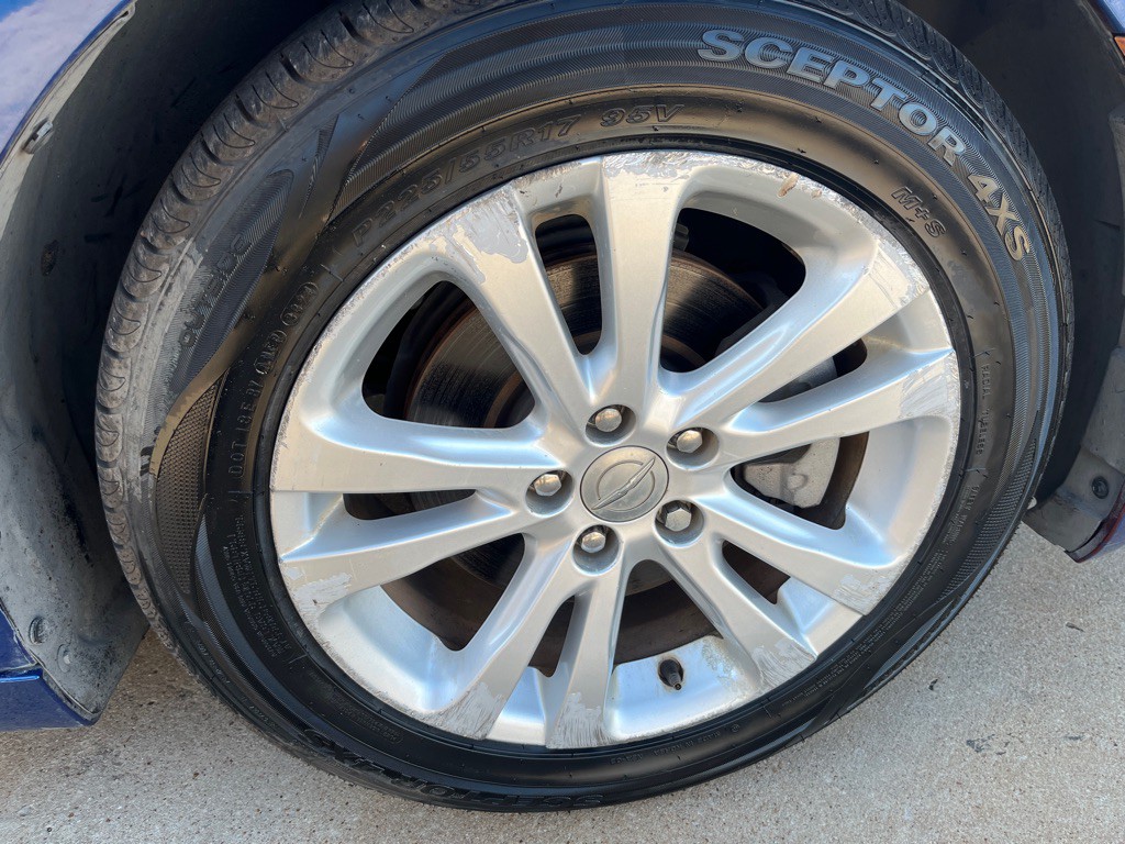 2016 Chrysler 200 Image 28