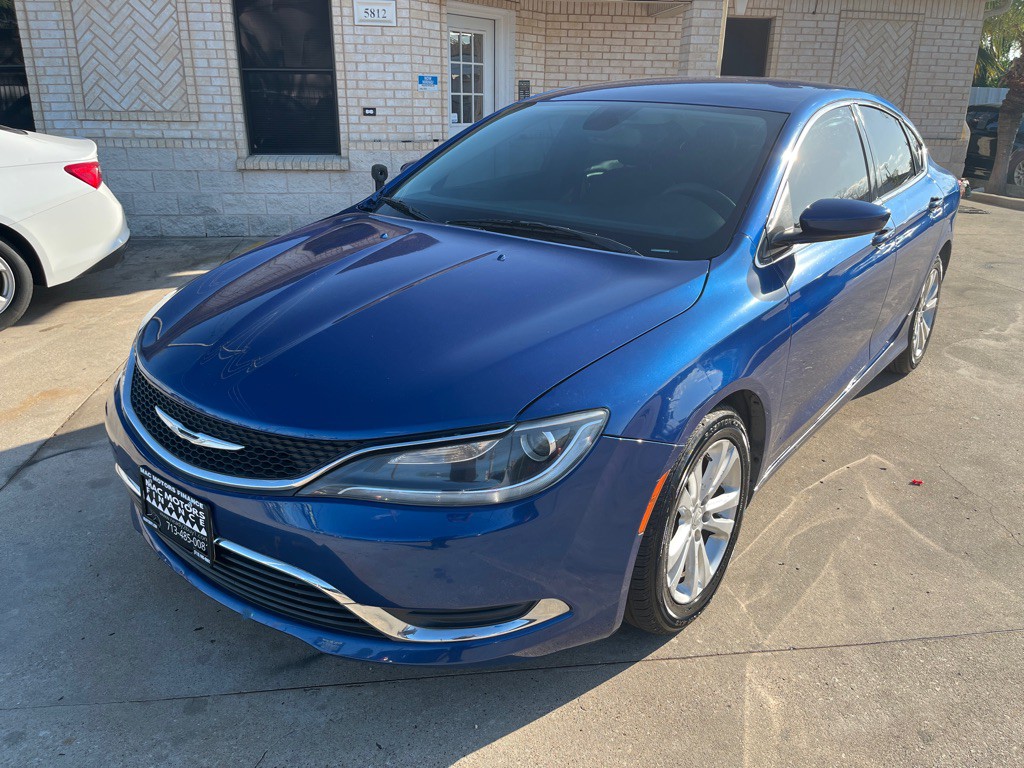 2016 Chrysler 200 Image 31