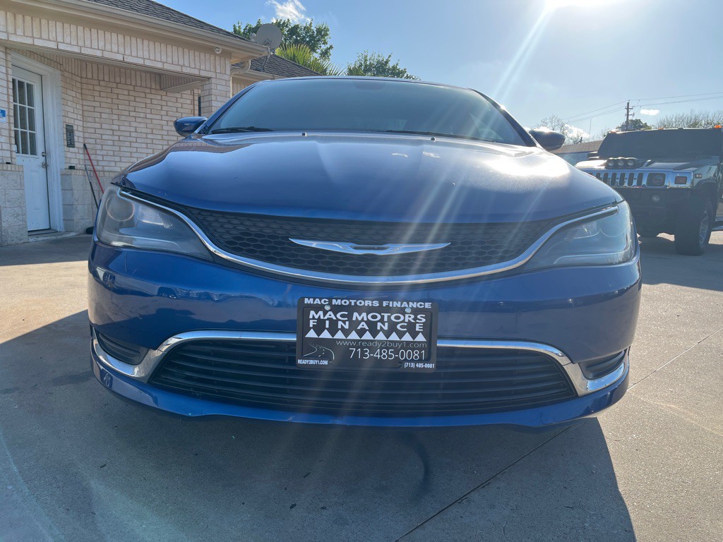 2016 Chrysler 200 Image 35
