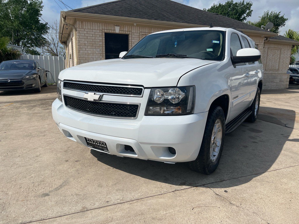2009 Chevrolet Tahoe Image 2
