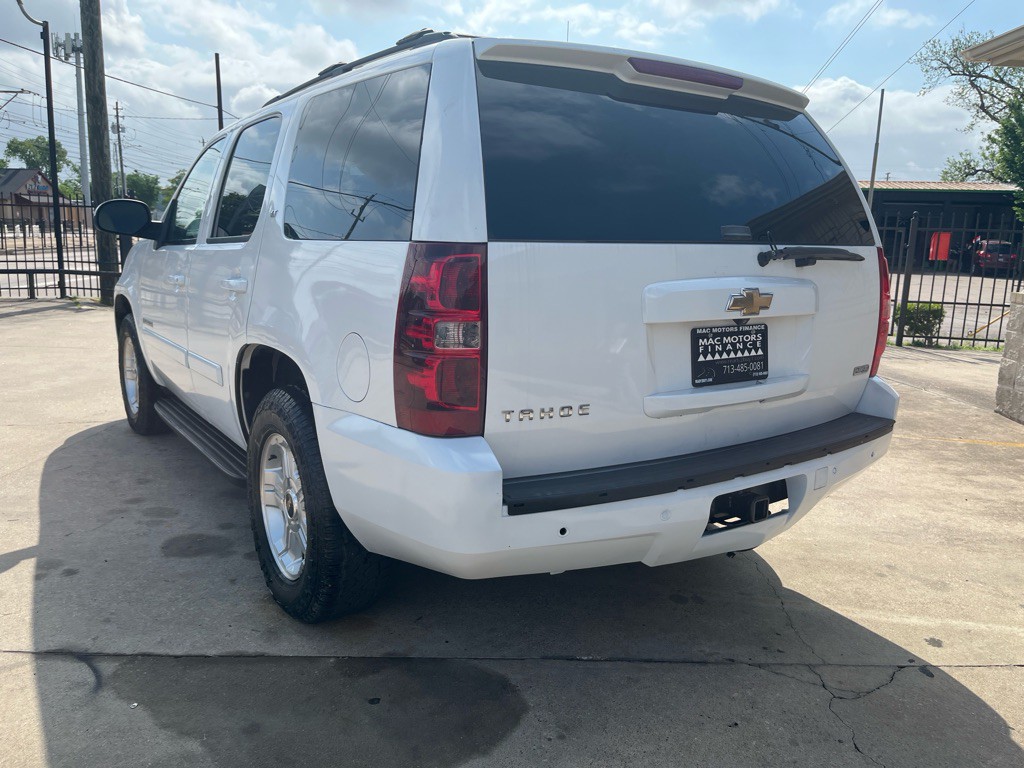 2009 Chevrolet Tahoe Image 3