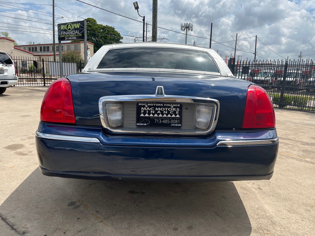 2008 Lincoln Town Car Image 6
