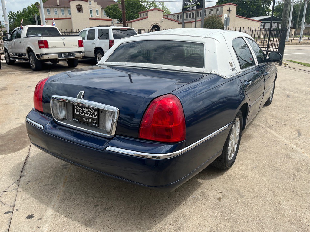 2008 Lincoln Town Car Image 18