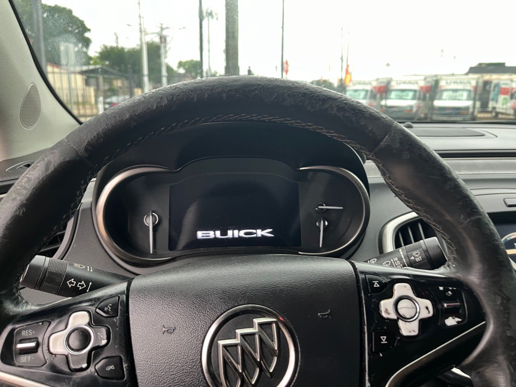 2015 Buick Lacrosse Image 8