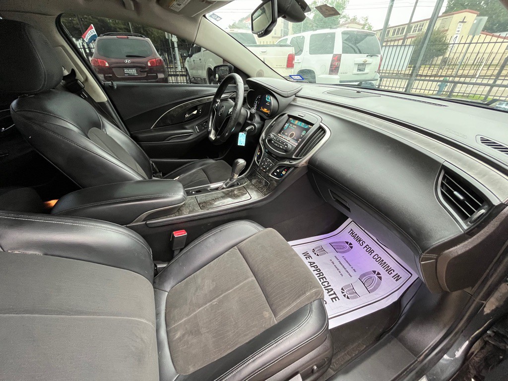 2015 Buick Lacrosse Image 13