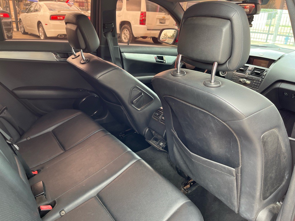 2008 Mercedes-Benz C-Class Image 9
