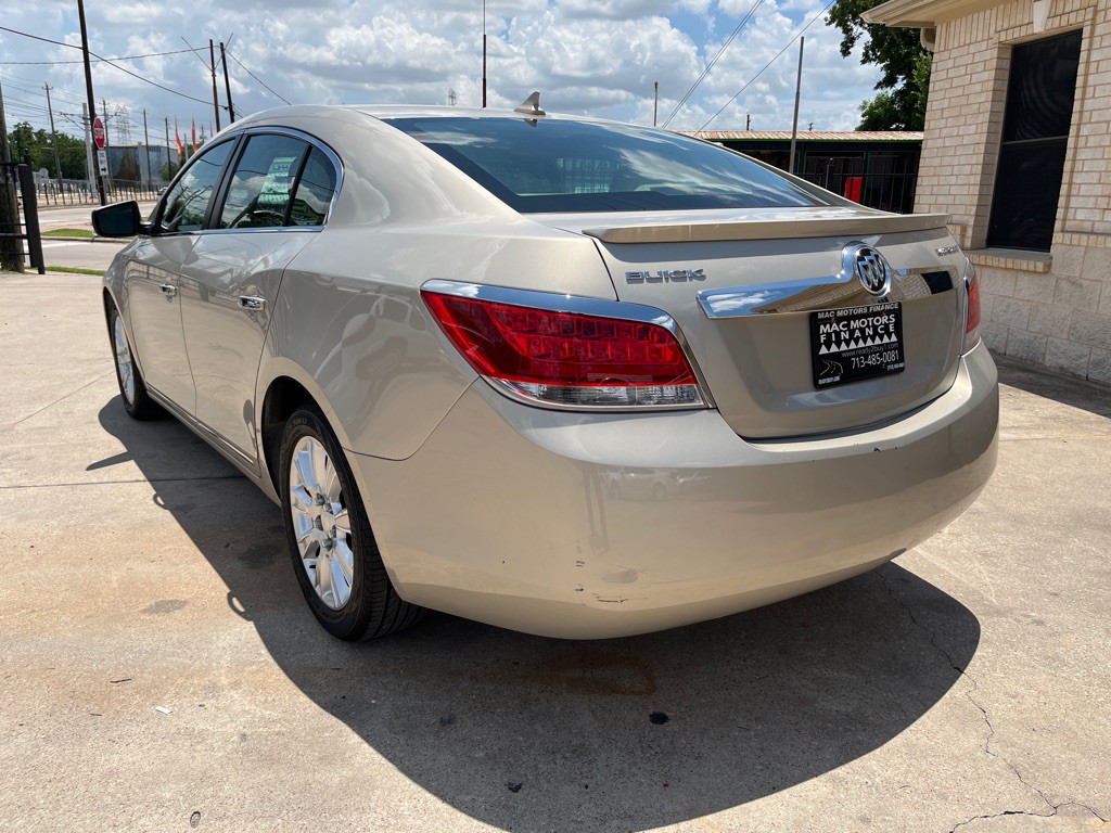2012 Buick Lacrosse Image 2