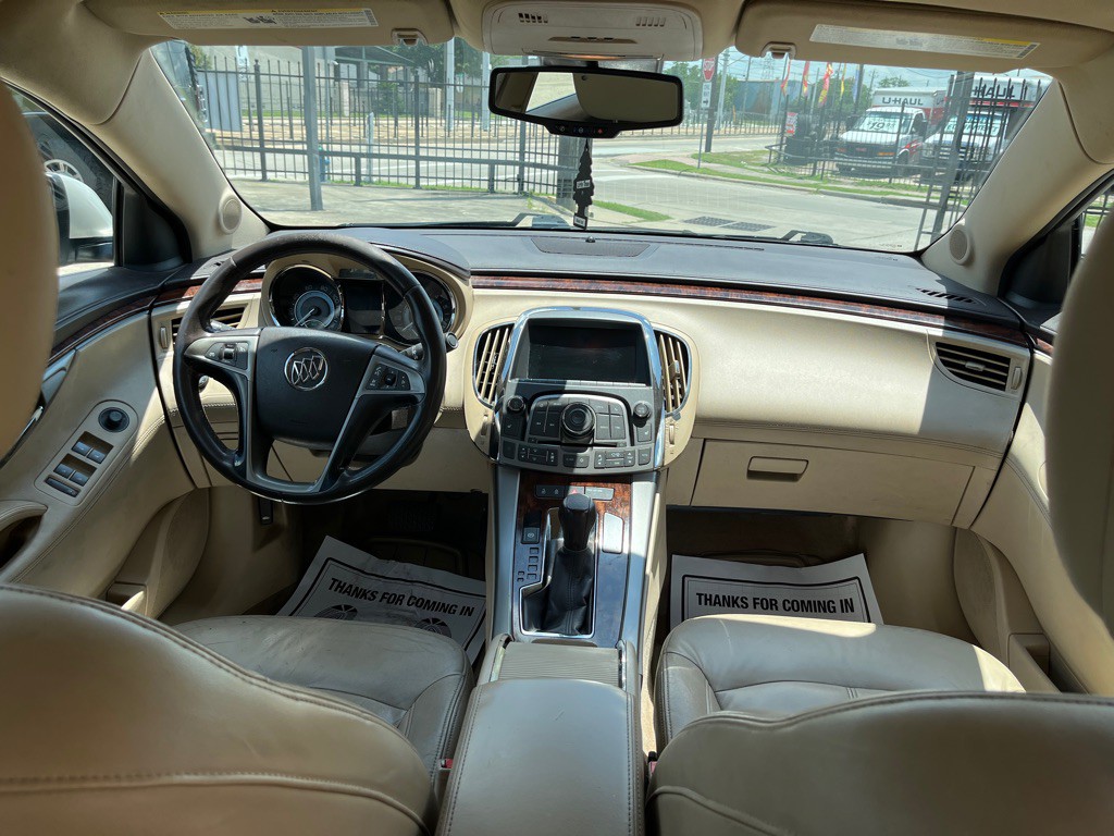 2012 Buick Lacrosse Image 18