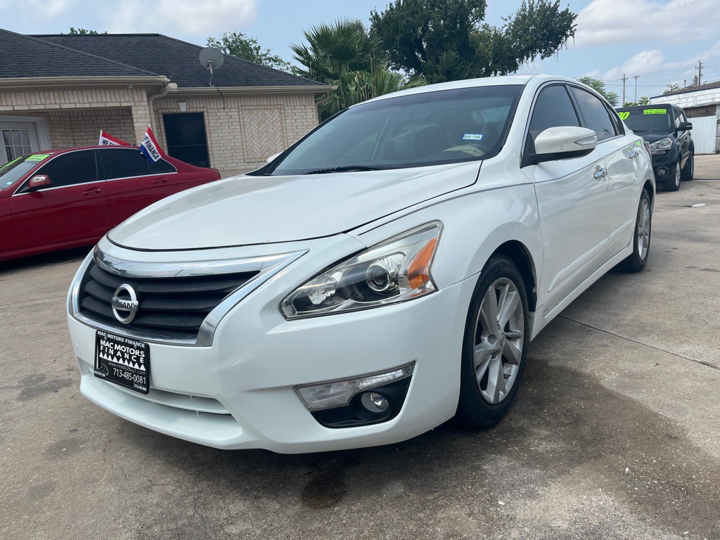 2014 Nissan Altima Image 3