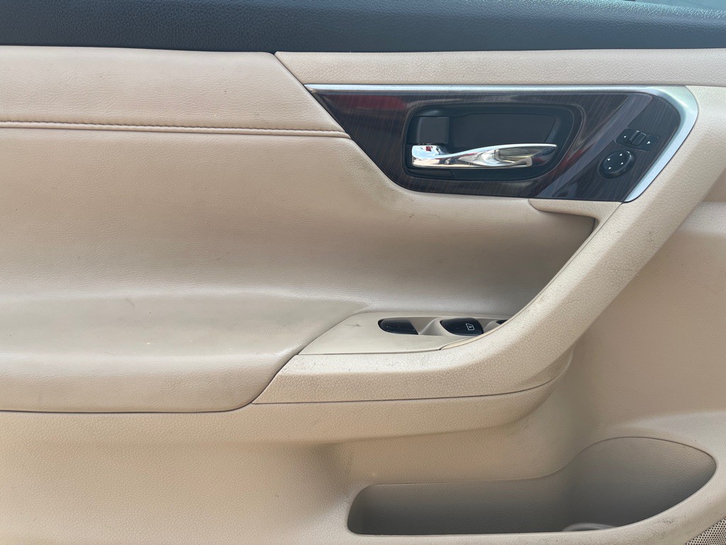 2014 Nissan Altima Image 7