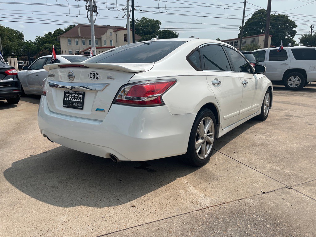 2014 Nissan Altima Image 23