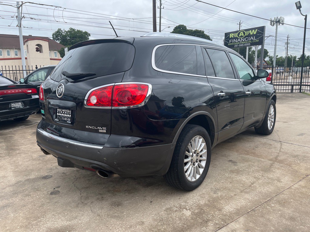 2011 Buick Enclave Image 2