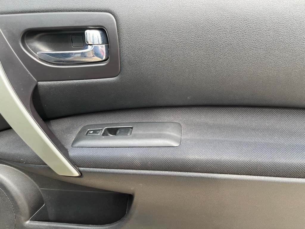 2010 Nissan Rogue Image 12