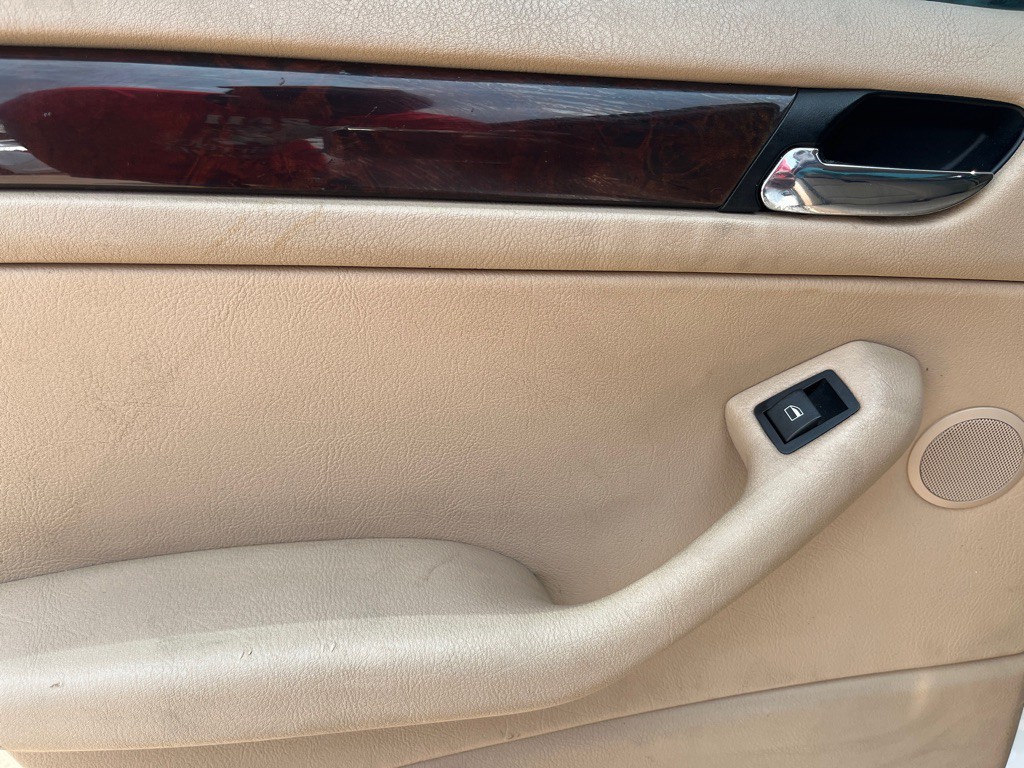 2005 BMW 3 Series Image 15
