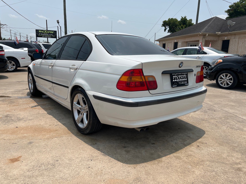 2005 BMW 3 Series Image 26