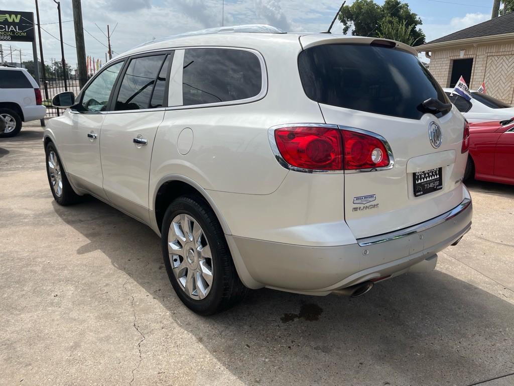 2010 Buick Enclave Image 2