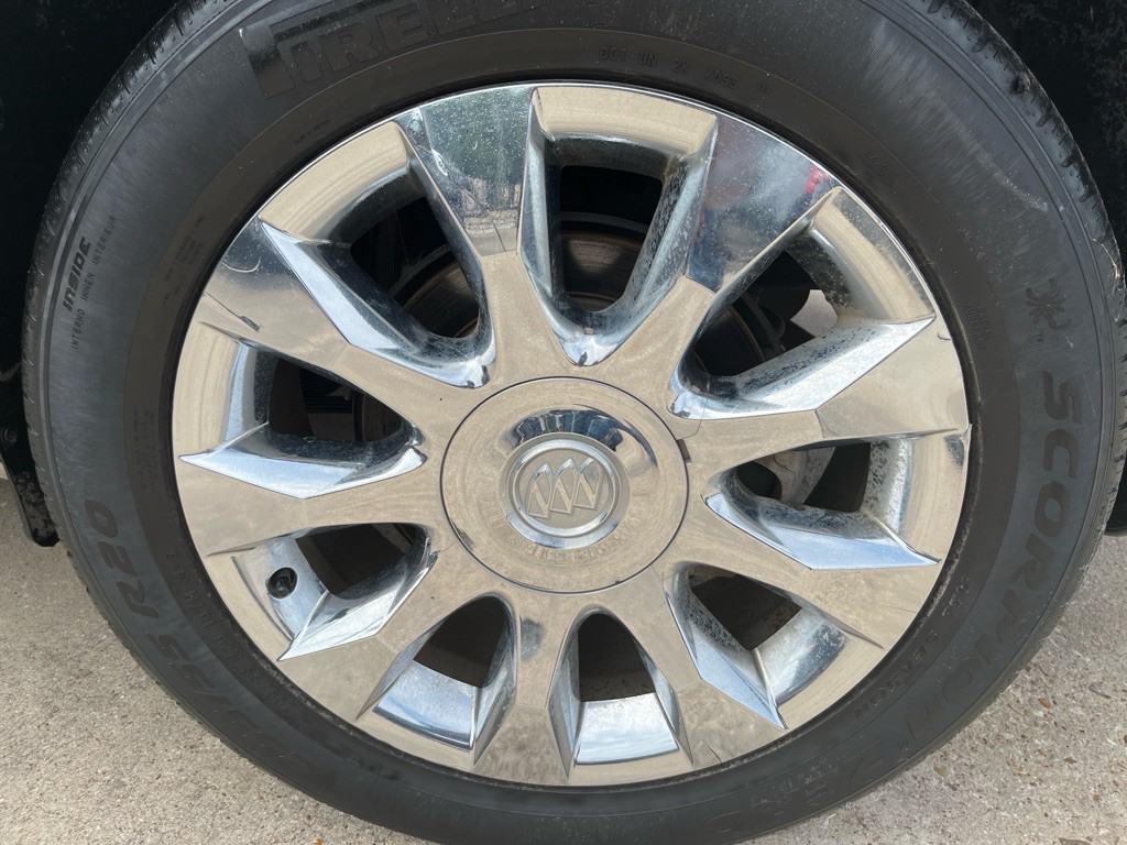 2010 Buick Enclave Image 15