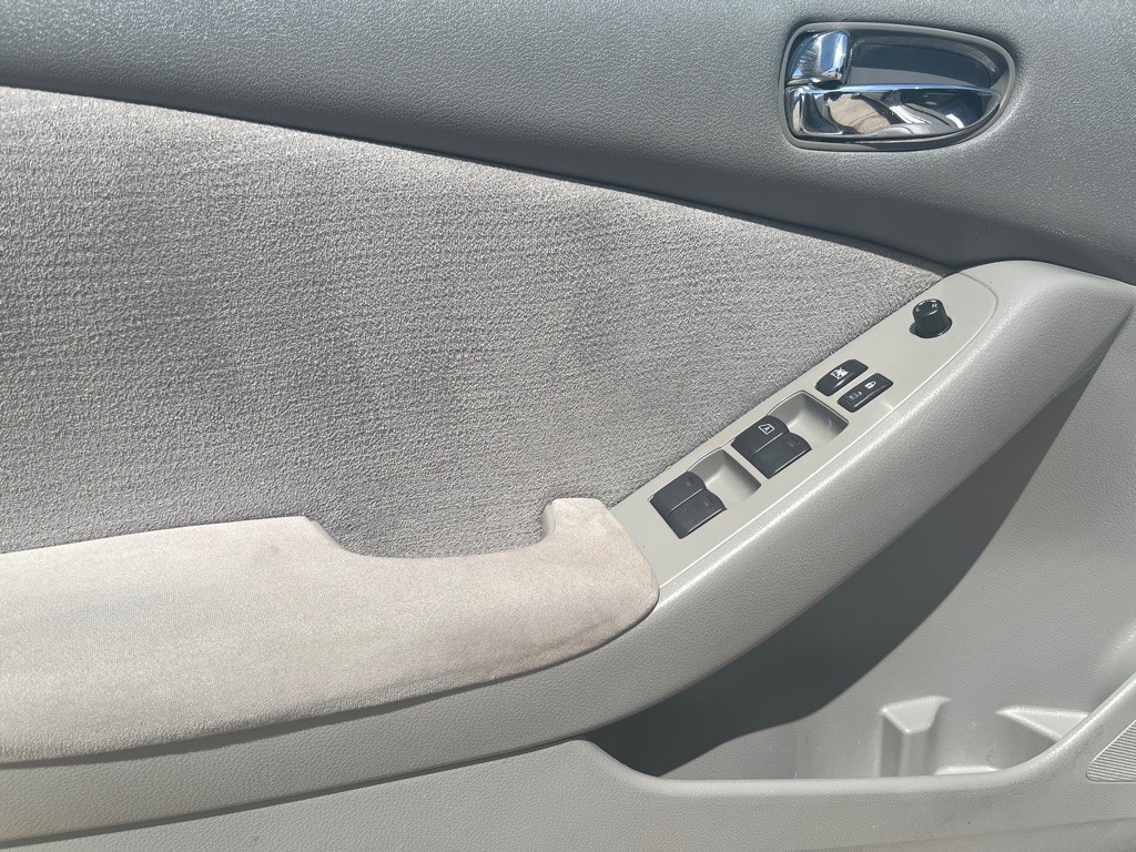 2012 Nissan Altima Image 22