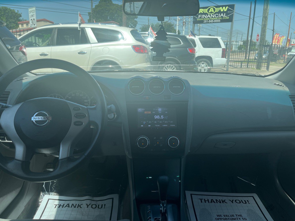 2012 Nissan Altima Image 25