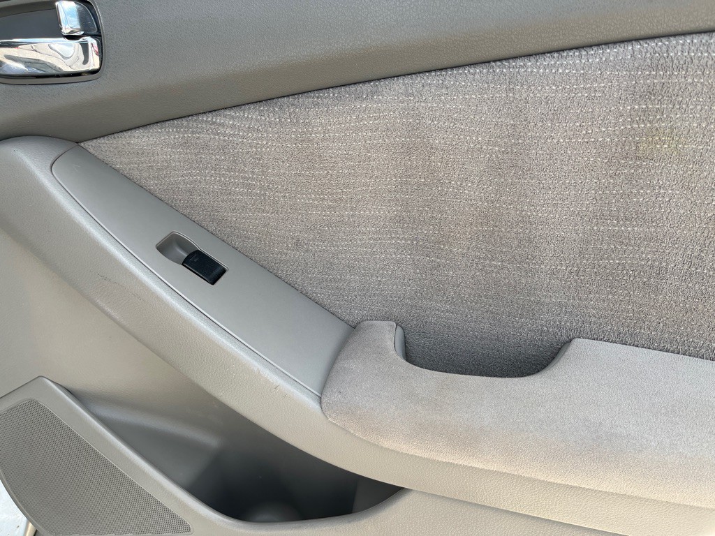 2012 Nissan Altima Image 16