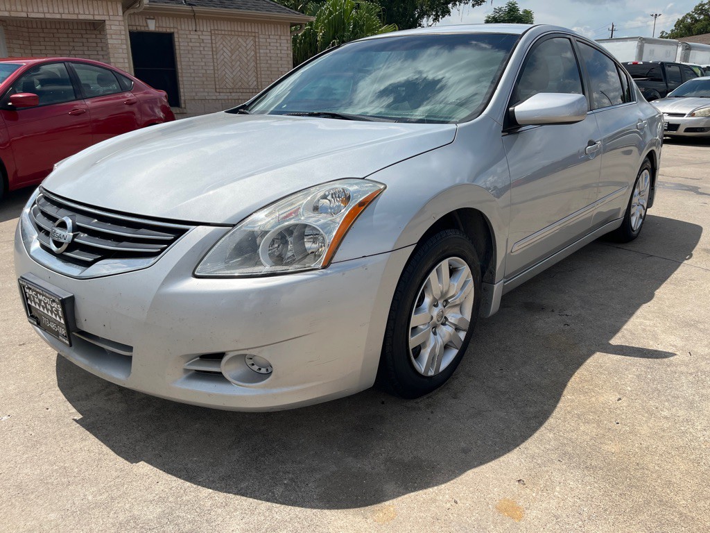 2012 Nissan Altima Image 25