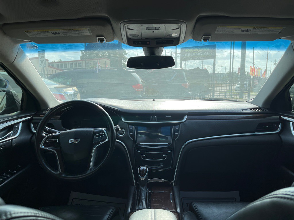 2016 Cadillac XTS Image 12