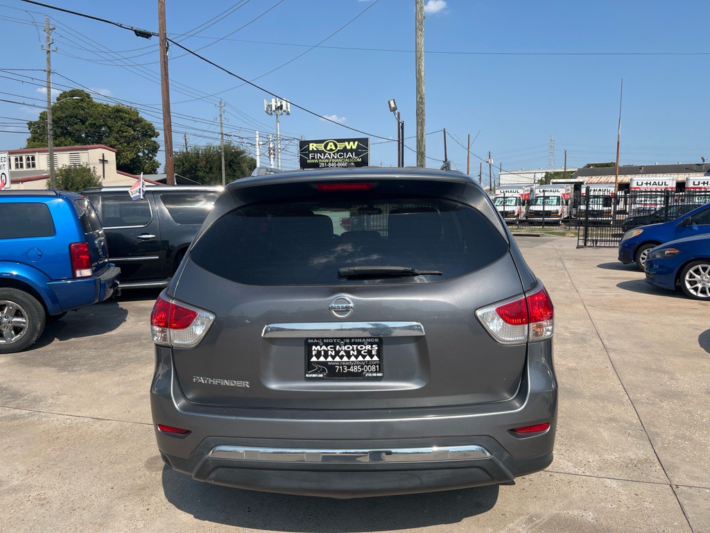 2015 Nissan Pathfinder Image 6