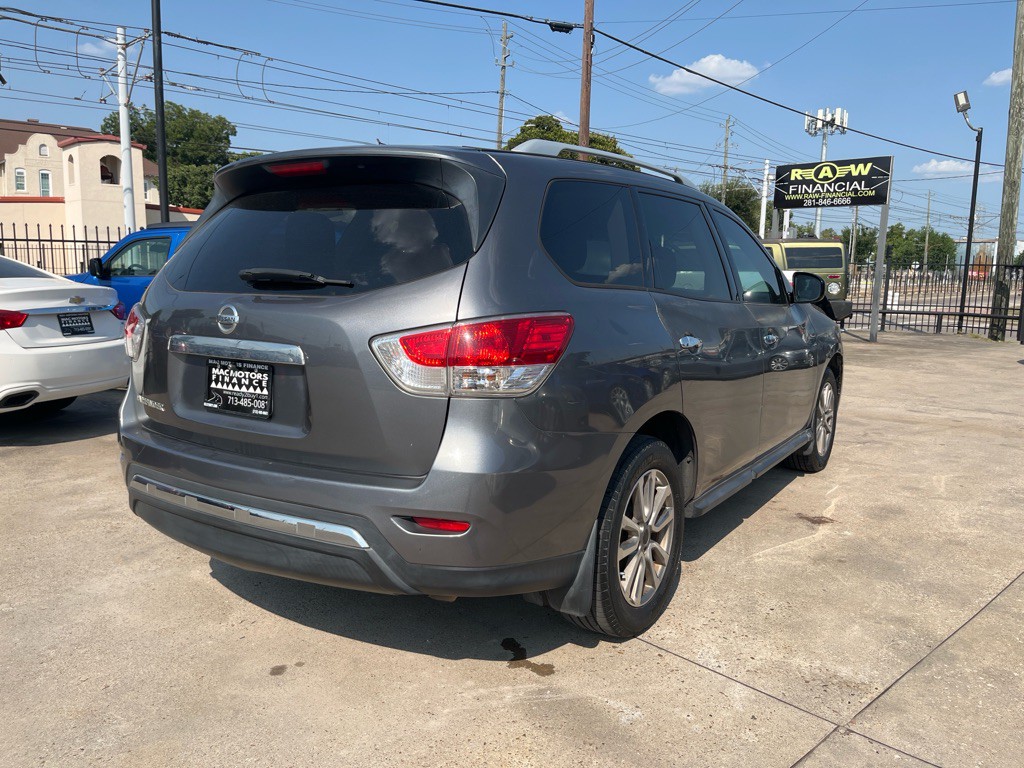 2015 Nissan Pathfinder Image 15