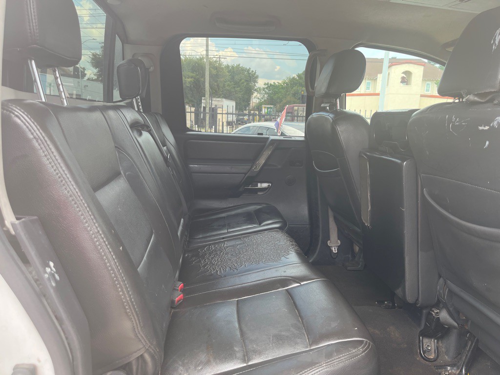 2008 Nissan Titan Image 10