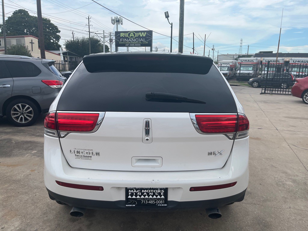 2011 Lincoln MKX Image 13
