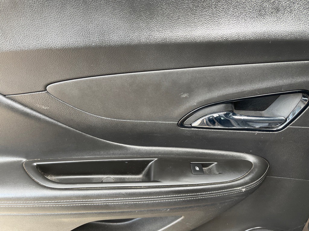2017 Buick Enclave Image 10