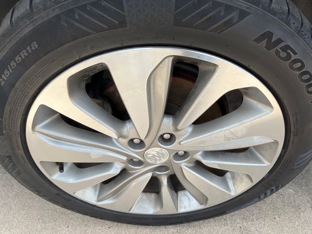 2017 Buick Enclave Image 22