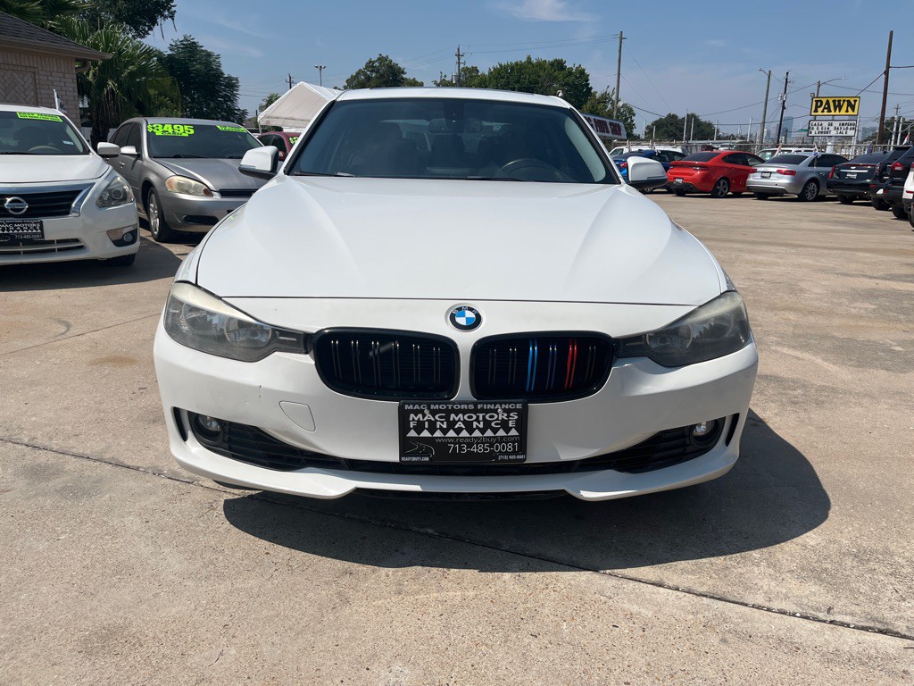 2014 BMW 3 Series Image 24