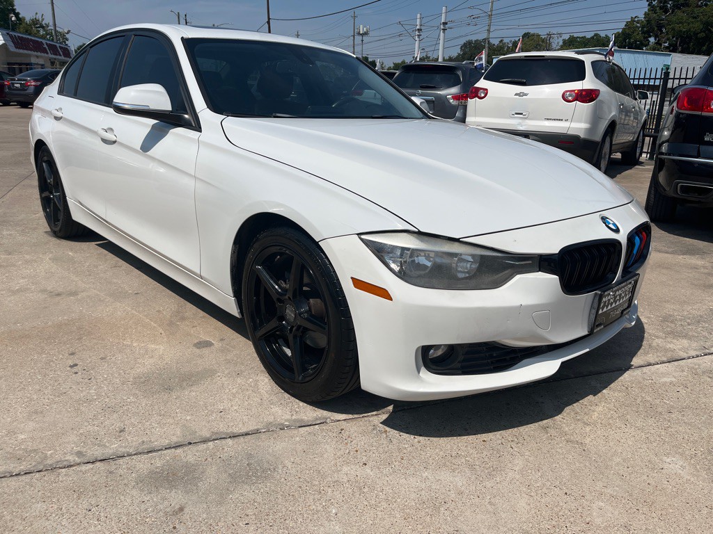 2014 BMW 3 Series Image 35