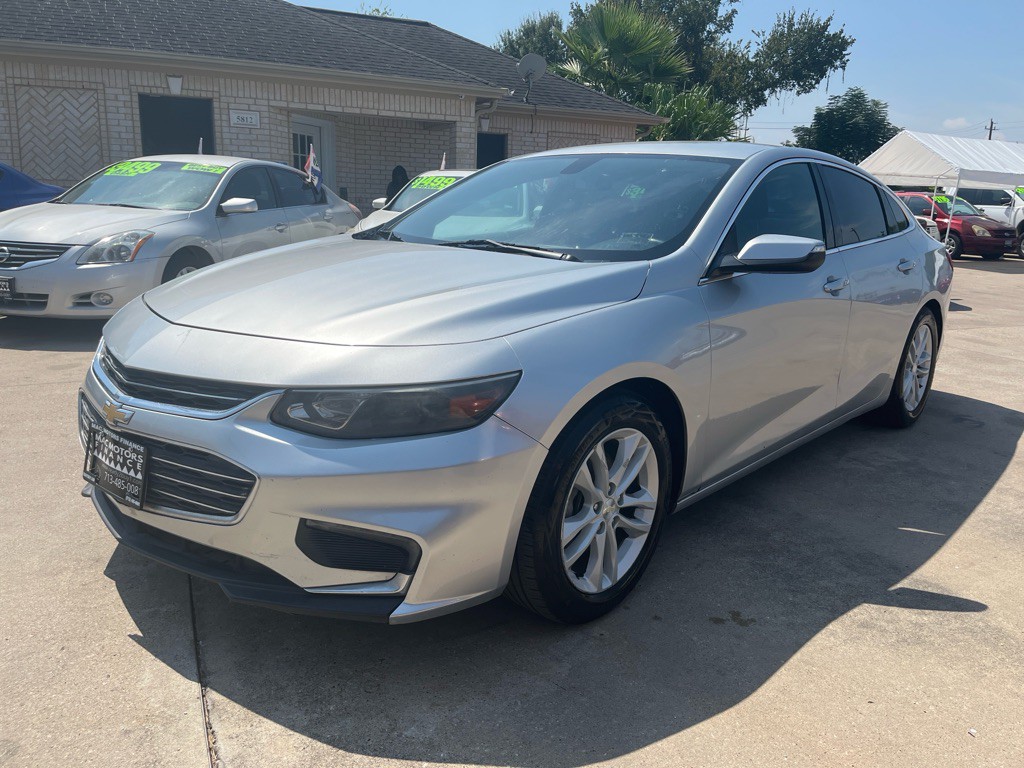 2016 Chevrolet Malibu Image 3