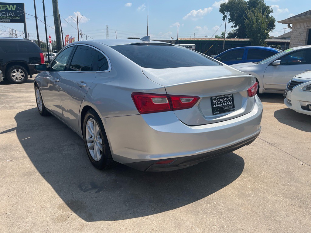 2016 Chevrolet Malibu Image 9