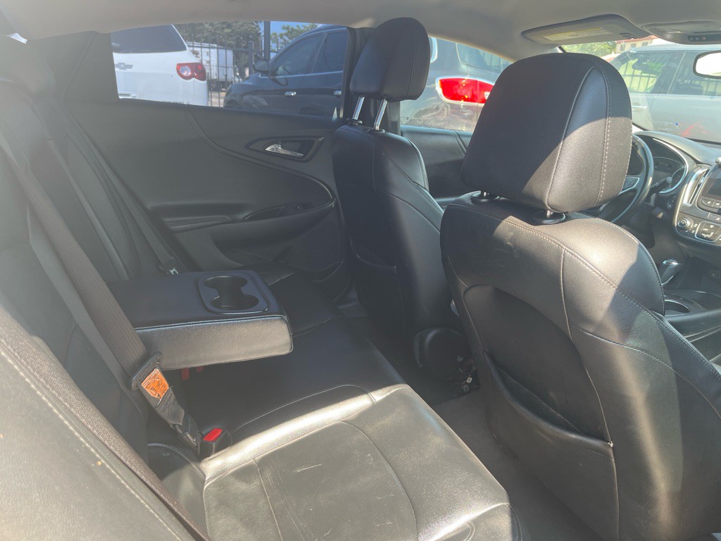 2016 Chevrolet Malibu Image 18
