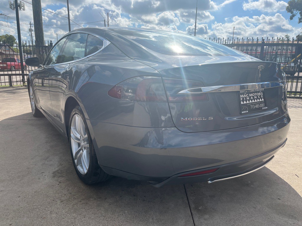 2012 Tesla Model S Image 2