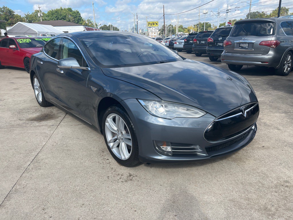 2012 Tesla Model S Image 8