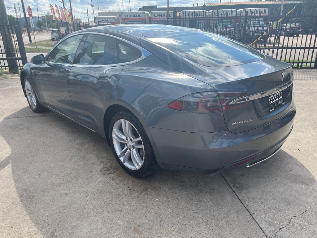 2012 Tesla Model S Image 10
