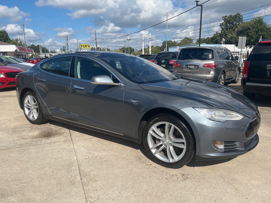 2012 Tesla Model S Image 26