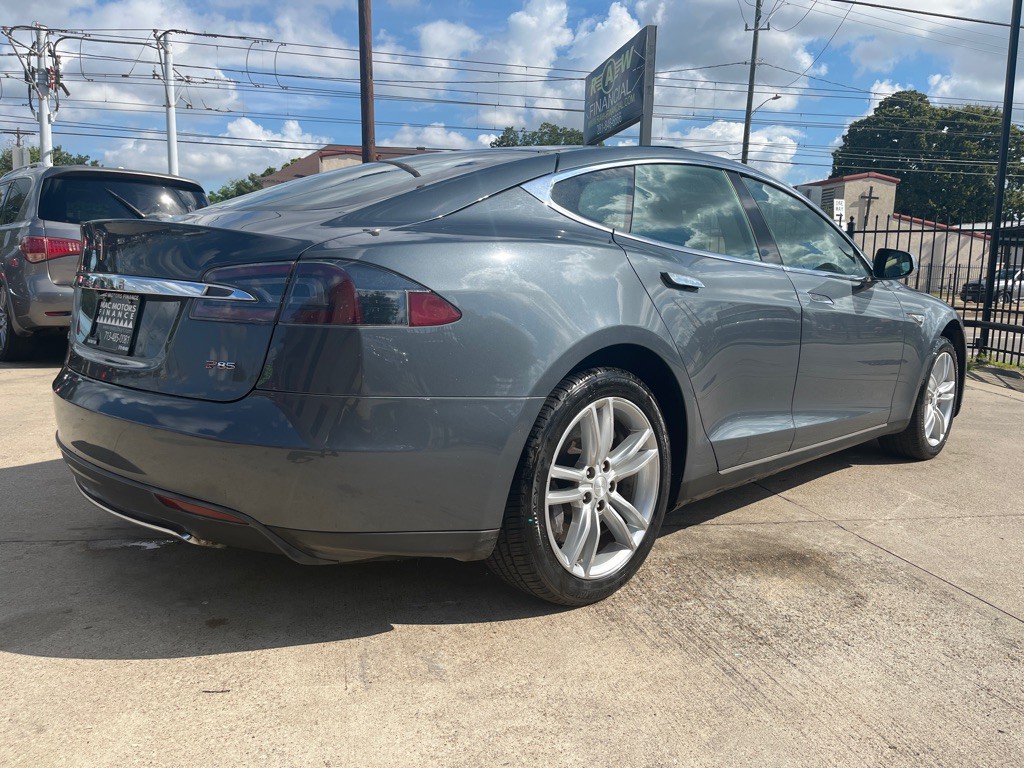 2012 Tesla Model S Image 30