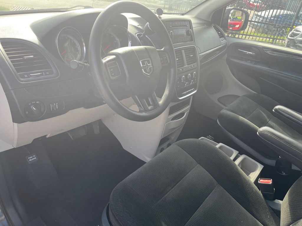 2016 Dodge Grand Caravan Image 11