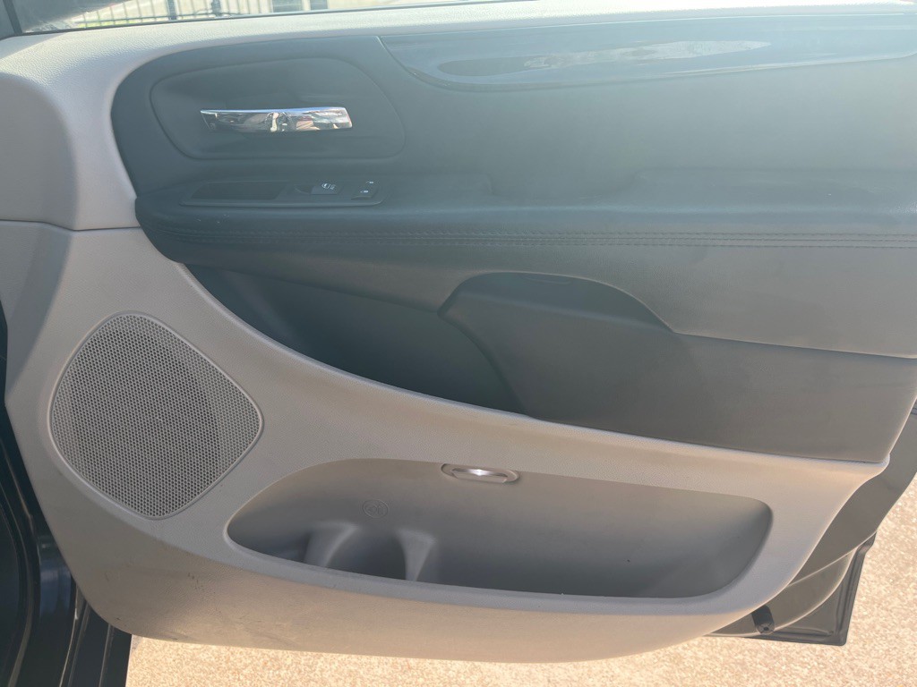 2016 Dodge Grand Caravan Image 14