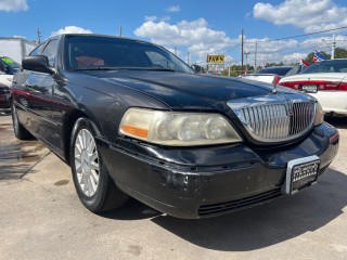 Image for 2005 Lincoln Town Car Signature Limited ID: 7729649