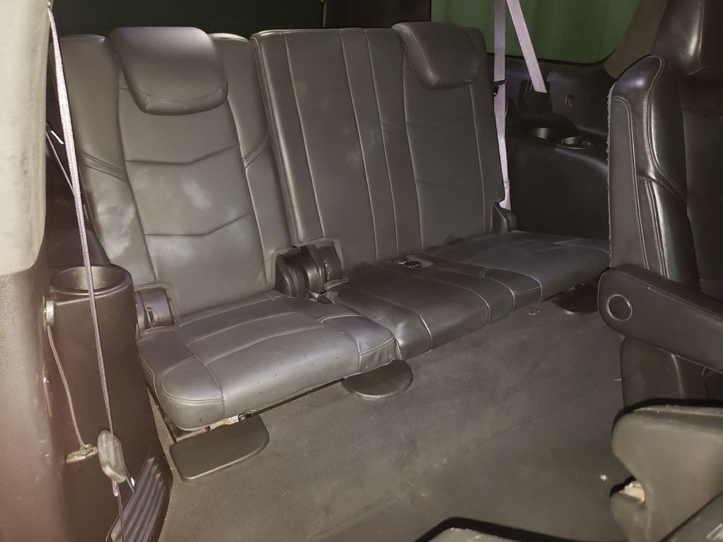 2017 Cadillac Escalade Image 19