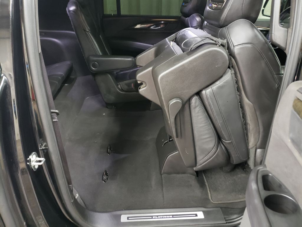2017 Cadillac Escalade Image 20
