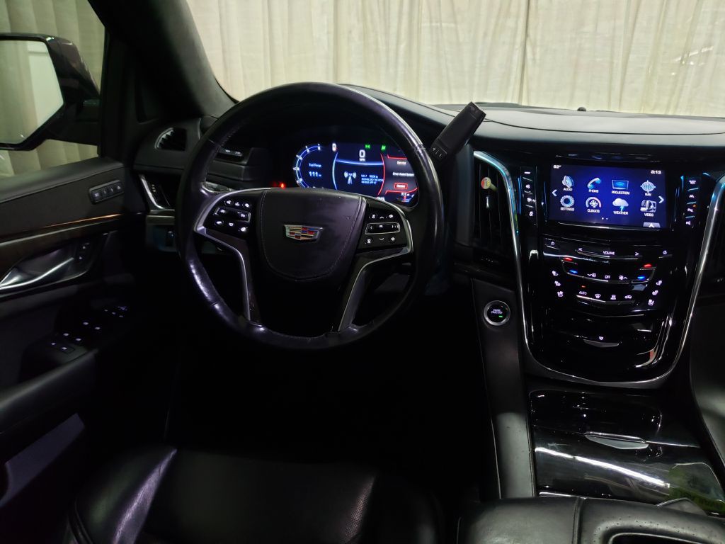 2017 Cadillac Escalade Image 26